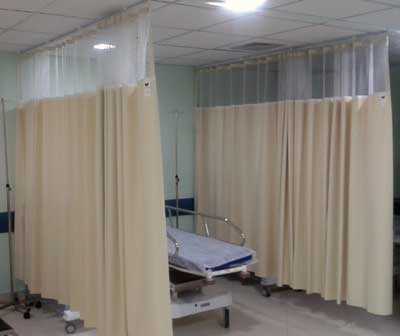Curtain wall for hospital cubicles